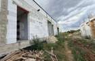 Casă la Roșu pe Dealul Furcilor – 3 Dormitoare, Subsol, Living Separat, 3 Băi