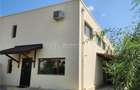 Casa moderna - Green City - 4 camere - 3 bai - 150mp - 100mp curte - 14