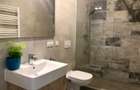 Inchiriez Apartament 2 camere decomandat (Mall Coresi Kasper) cu loc parcare