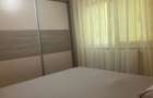 Dau spre inchiriere apartament 3 camere