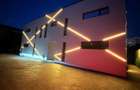 Inchiriez apartament 2 camere, central, ultramodern, bloc nou 2026, prima inchiriere, loc parcare inclus - 1