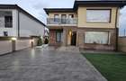 Casa, 180 mp, 5 camere, parcare, curte 260 mp, zona Veterani - Craiova (Dolj)