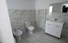 De vanzare casa in Roman, suprafata teren 360 mp, 83.000 euro - 3
