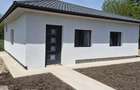 Casă cu 3 camere în Mărgineni - 5