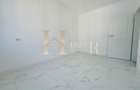 3 camere.Decomandat.Bucatarie inchisa.2 bai!