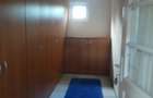 Casă cu 5 camere cu Teren 1027 Mp în Căciulați