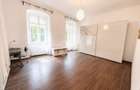 Apartament Renovat Complet 2 camere-et 1-parcare-curte comuna-Central - 2