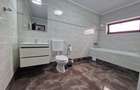 Mamaia Sat - Casa 5 camere, 3 gr sanitare, mobilata-utilata, termen lung