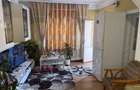 2 Case in aceeasi curte,Zona Titulescu - 5