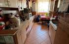 De vanzare apartament cu 3 camere Pret: 89.000 euro