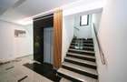 De inchiriat apartament 2 camere, bloc Flamingo, etaj 3, 500 euro