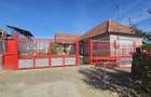Vand urgent casa in localitatea Draut