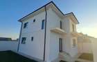 Casă cu 4 camere cu Teren 220 Mp în Lumina