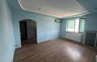 Apartament cu 3 camere, de , zona sud, scoala 8 - 9