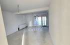 Jumatate de duplex nou cu 4 camere,Parta - 9