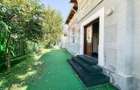 Spatiu comercial | doua cladiri, curte proprie | 300 mp | - 2