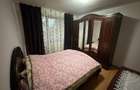 Apartament cu 3 camere semidecomandat în Micro 17