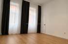 Apartament 2 Camere Renovat 65 Mp de Vanzare, Piata Trandafirilor