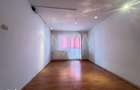 Apartament 3 camere, decomandat, etajul 3/4 - Cisnadie
