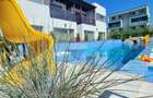 Pensiune cu piscina si terasa, de vanzare, 200 m de mare, Mamaia Nord