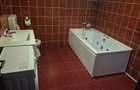 Inchiriez apartament cu 3 camere - 5