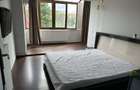 Apartament cu 3 camere, situat in centru - 8