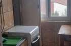 Caransebes. Apartament la etaj 2, cu doua camere, 45.800 euro