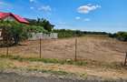 Vand teren intravilan intre case - 2