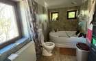 De vanzare VILA P+1 zona Islaz - 8