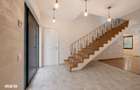 Vila renovata, 7 camere, Iancu Nicolae langa British School