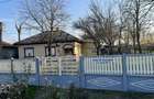 Casă cu 6 camere cu Teren 900 Mp în Ulmeni - 1