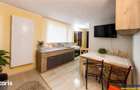 Corp de casa cu 2 imobile, intrari separate, pod si beci generos, Cent