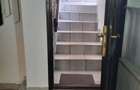 Inchiriere apartament 2 camere in casa (demisol) zona AFI, complet mobilat - 1