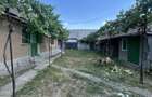 Vand Casa cu curte si gradina - 5