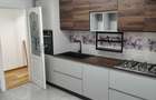Apartament 3 camere de vanzare Roman - 6