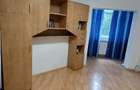 De inchiriat apartament cu 3 camere decomandat, etaj 1 - 3