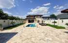 Vila de lux cu piscina - 1