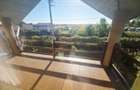 Casa / Vila cu 5 camere de vanzare