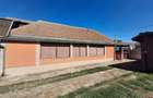 Proprietate Generoasa de Vanzare in Tarian Ideala pentru Locuit sau Afacere - 4