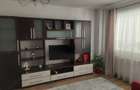 Apartament cu 3 camere semidecomandat în Tineretului - 1