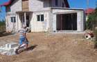 casa cu masarda si garaj - 1