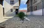 Vanzare casa cu potential rezidential si comercial in Pucioasa -441 mp - 13