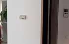 Proprietar – 2 camere, balcon generos și parcare privată