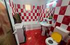 Apartament in vila, cu o mica curte zona Targului Saptamanal