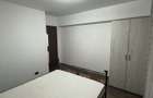 Apartament situat pe bulevard.