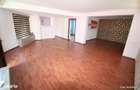 Casa de locuit, pretabila Spatiu Comercial !!