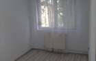 Inchiriez apartament cu 3 camere-Central - 2