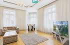 Apartament deosebit in cladire istorica central - 12