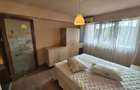 Vand apartament 3 camere Micro 4 - 7
