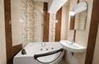 Apartament 3 camere de vanzare Ultracentral, Radau?i, 84 mp, etaj 1 - 3